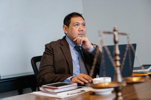Unlocking the Road Ahead: What Does a “Suspended License Attorney” Truly Entail?